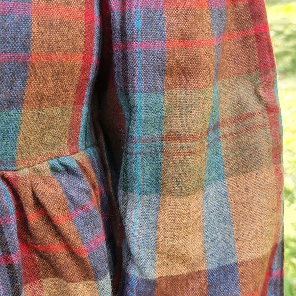 Long dress in plaid. - Picture 4 of 4